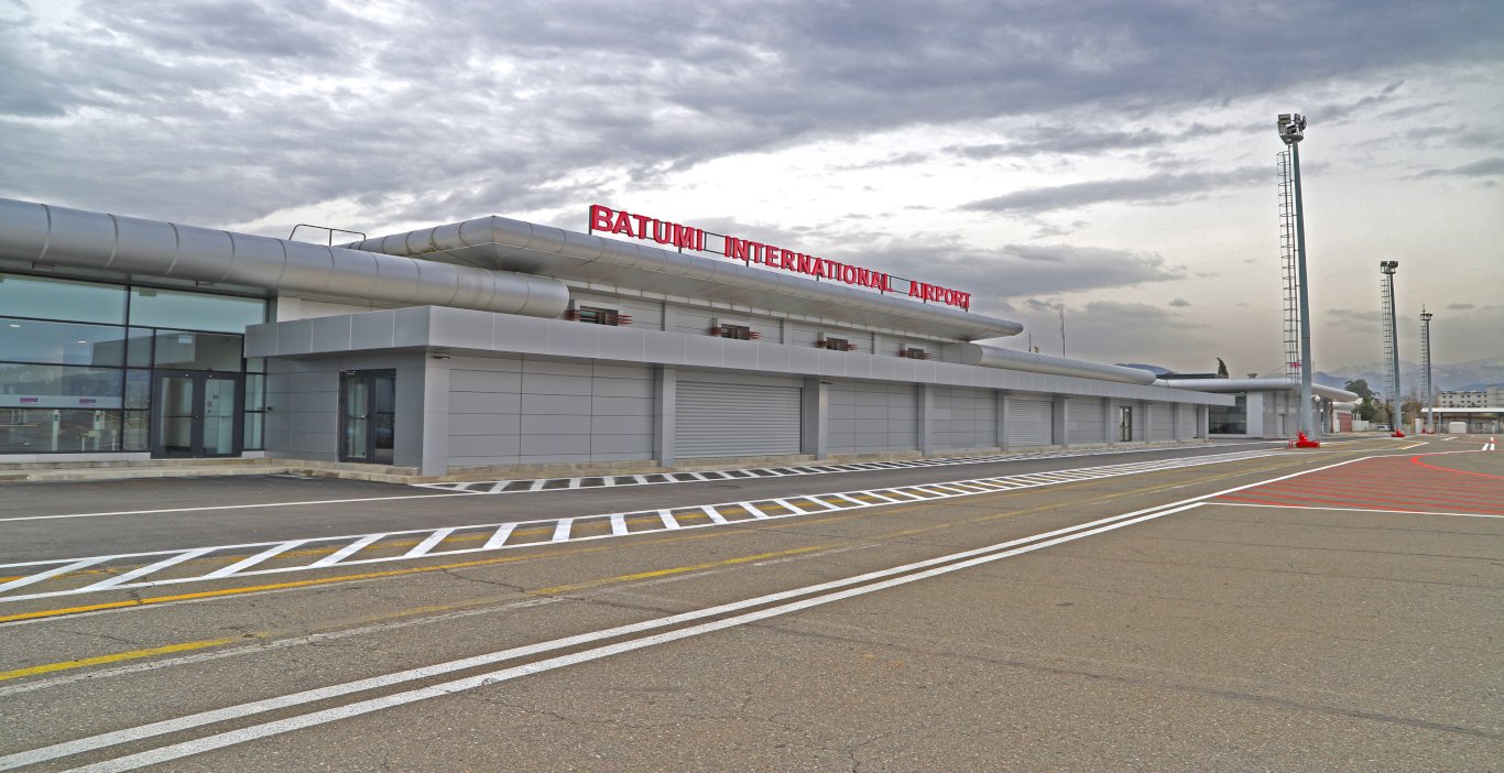 331319620_batumi-international-airport-412761087.jpg