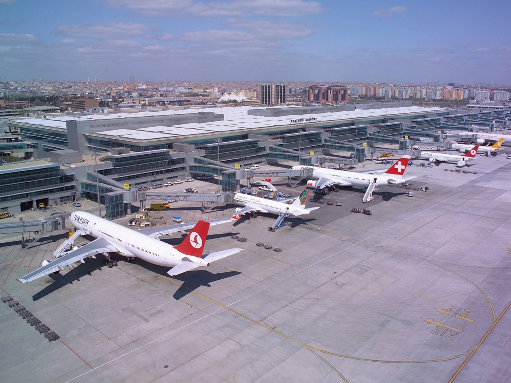 İSTANBUL ATATÜRK INTERNATIONAL AIRPORT